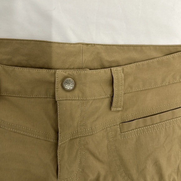 Athleta Dipper Nylon Cargo Hiking Pants Kahki Size 8P Low Rise Women's Bootcut - Picture 5 of 7